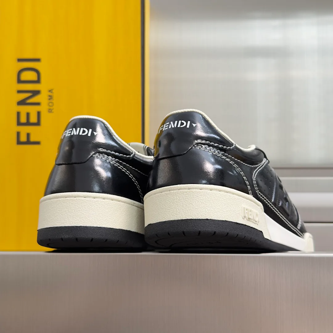 Women's Sneakers FENDI 17729634
