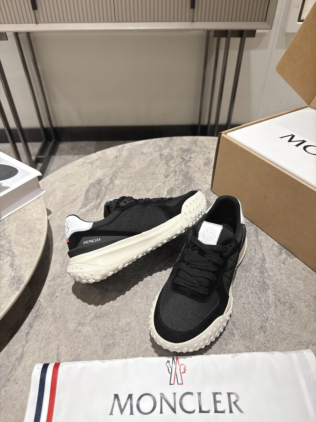 Women's Sneakers MONCLER 18549129
