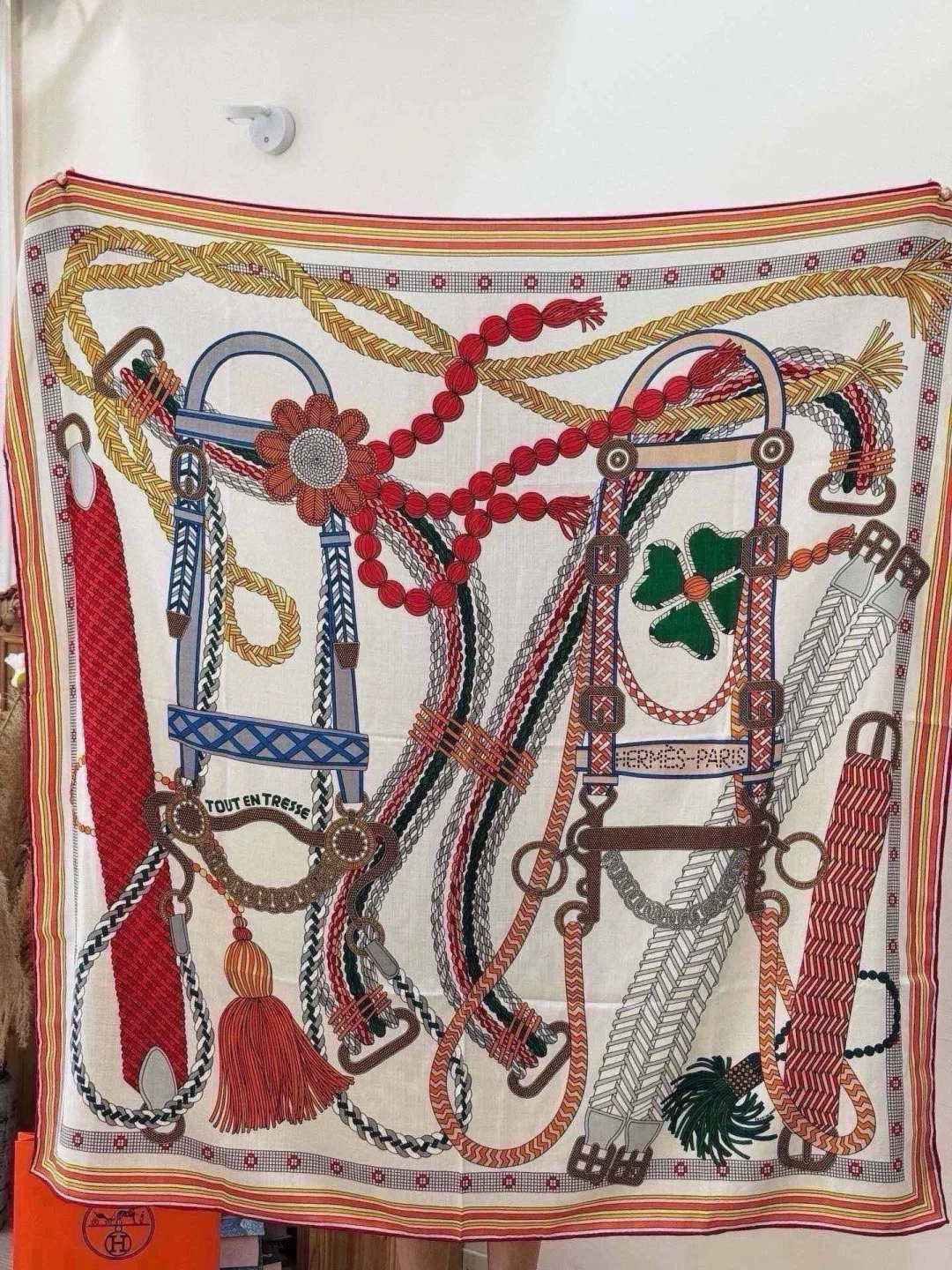 Silk Scarves HERMES 18322223