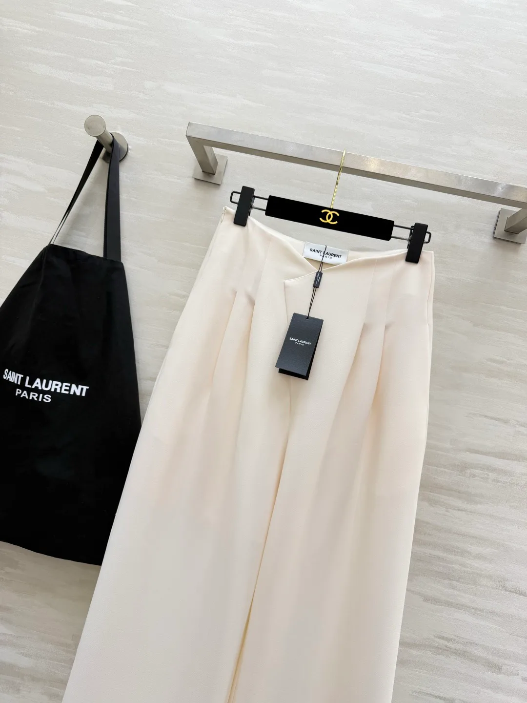 Women's Trousers SAINT LAURENT 17451522