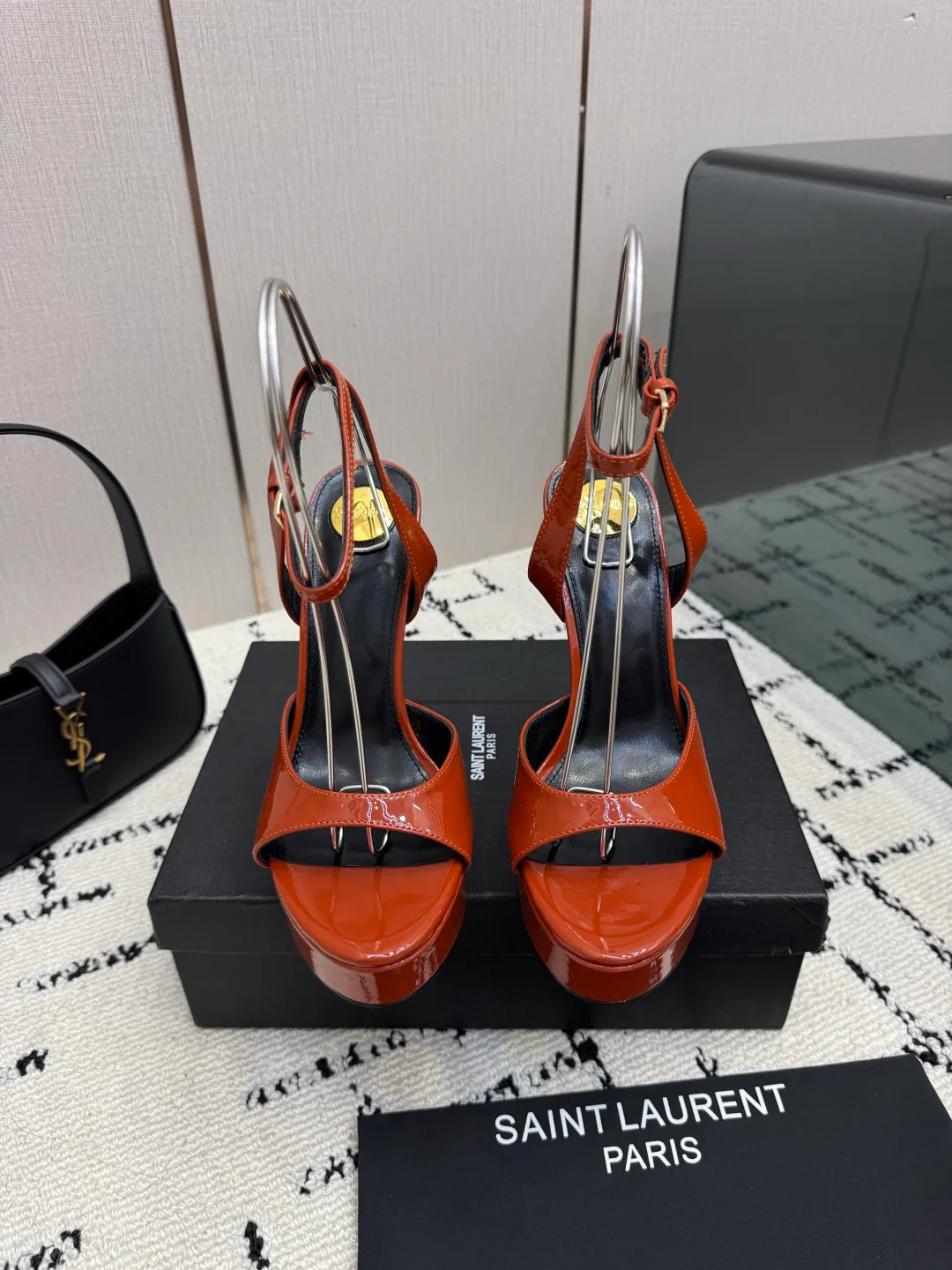 Women's Open-Toe Sandals SAINT LAURENT 18049018