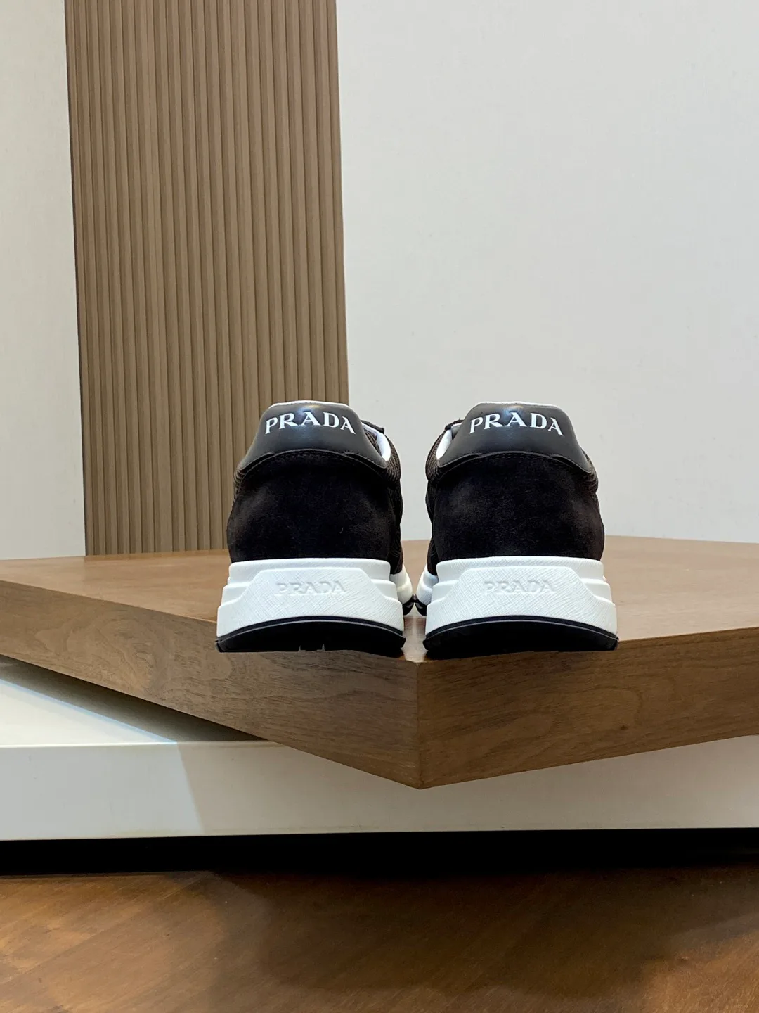 Women's Sneakers PRADA 18078899