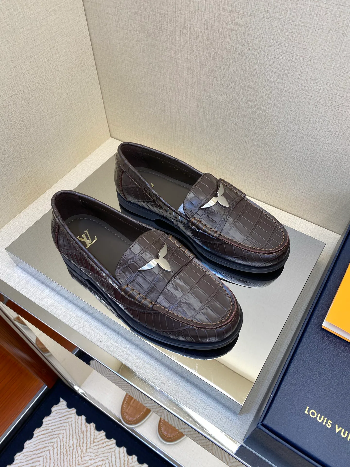 Лоферы И Туфли Мужские Louis Vuitton 18586343