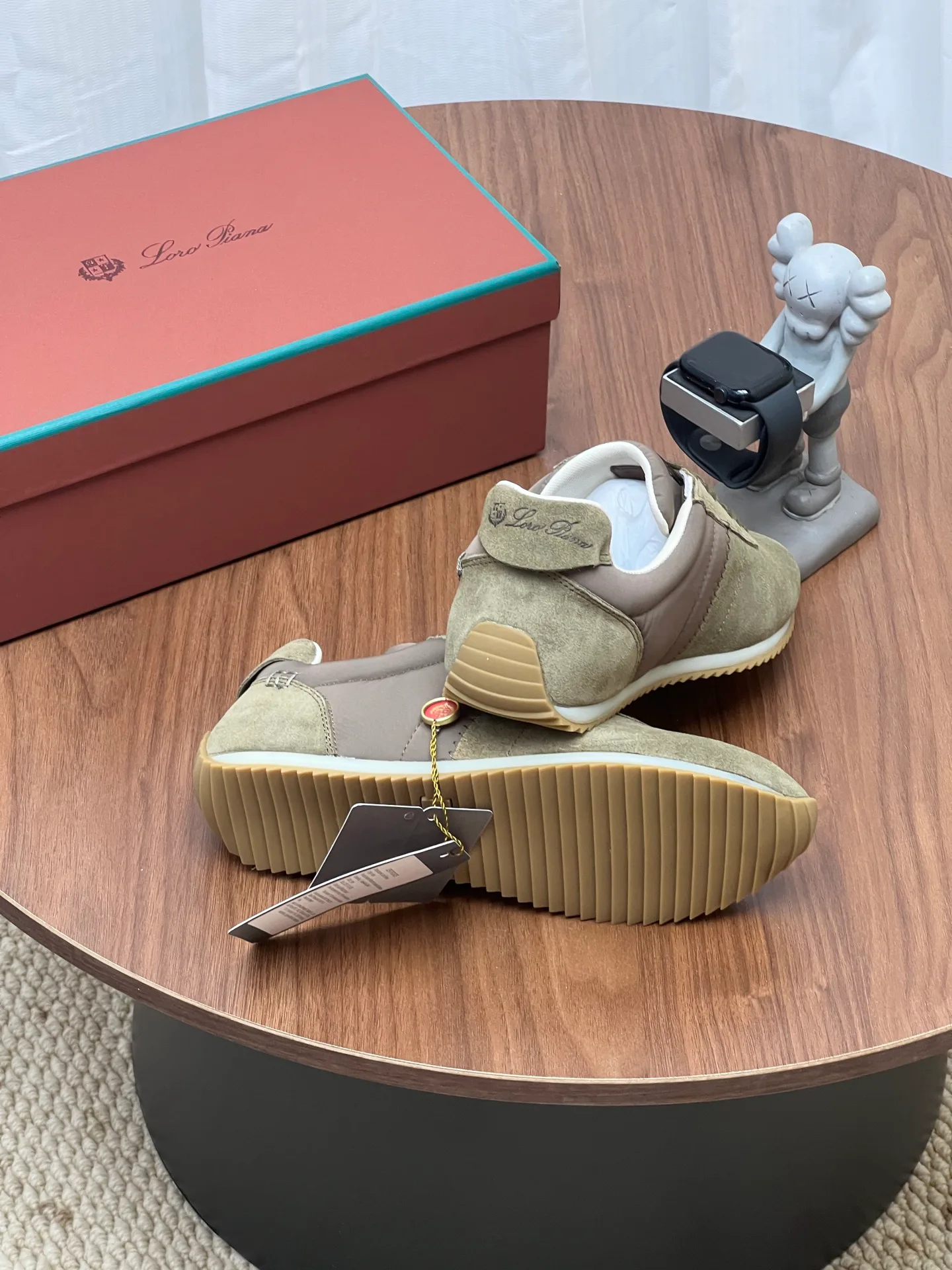 Women's Sneakers LORO PIANA 17787097