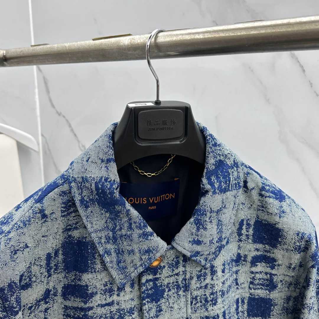Men's Jackets And Down Jackets LOUIS VUITTON 18246858