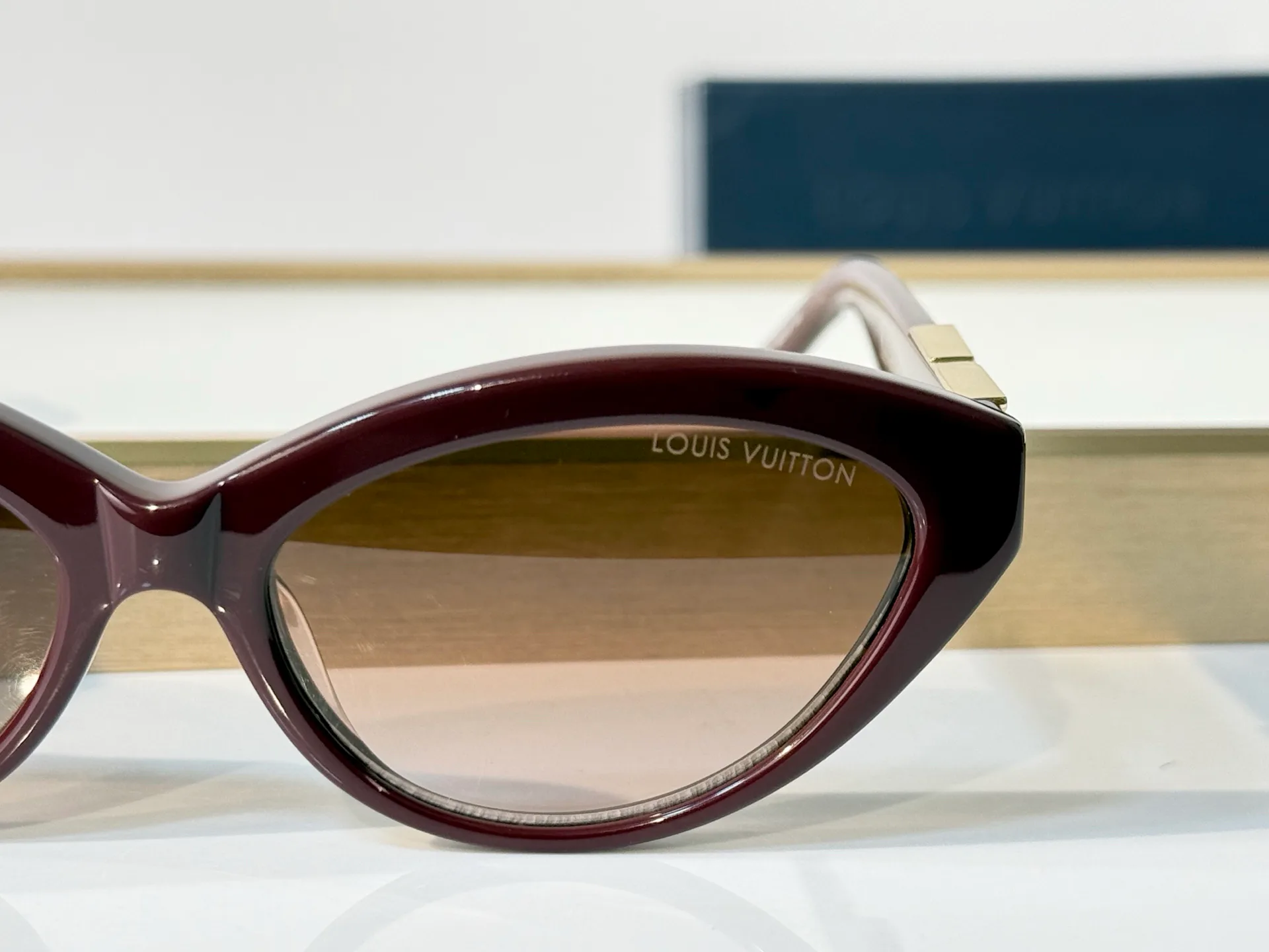 Glasses LOUIS VUITTON 18117697