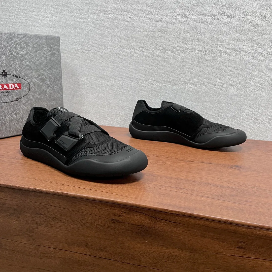 Men's Sneakers PRADA 17298421
