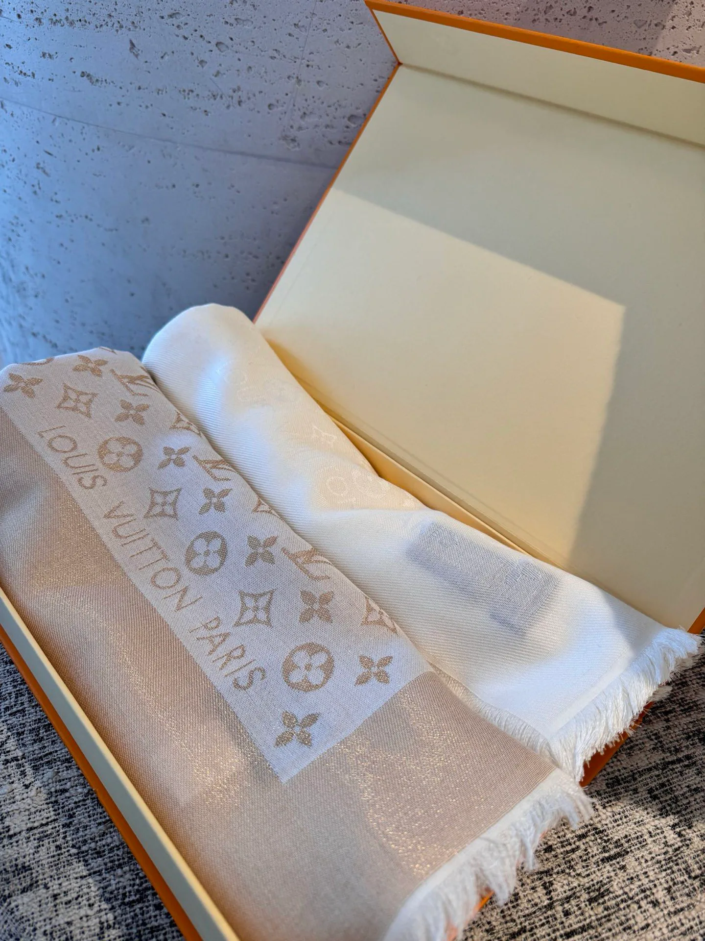 Scarves LOUIS VUITTON 17716547