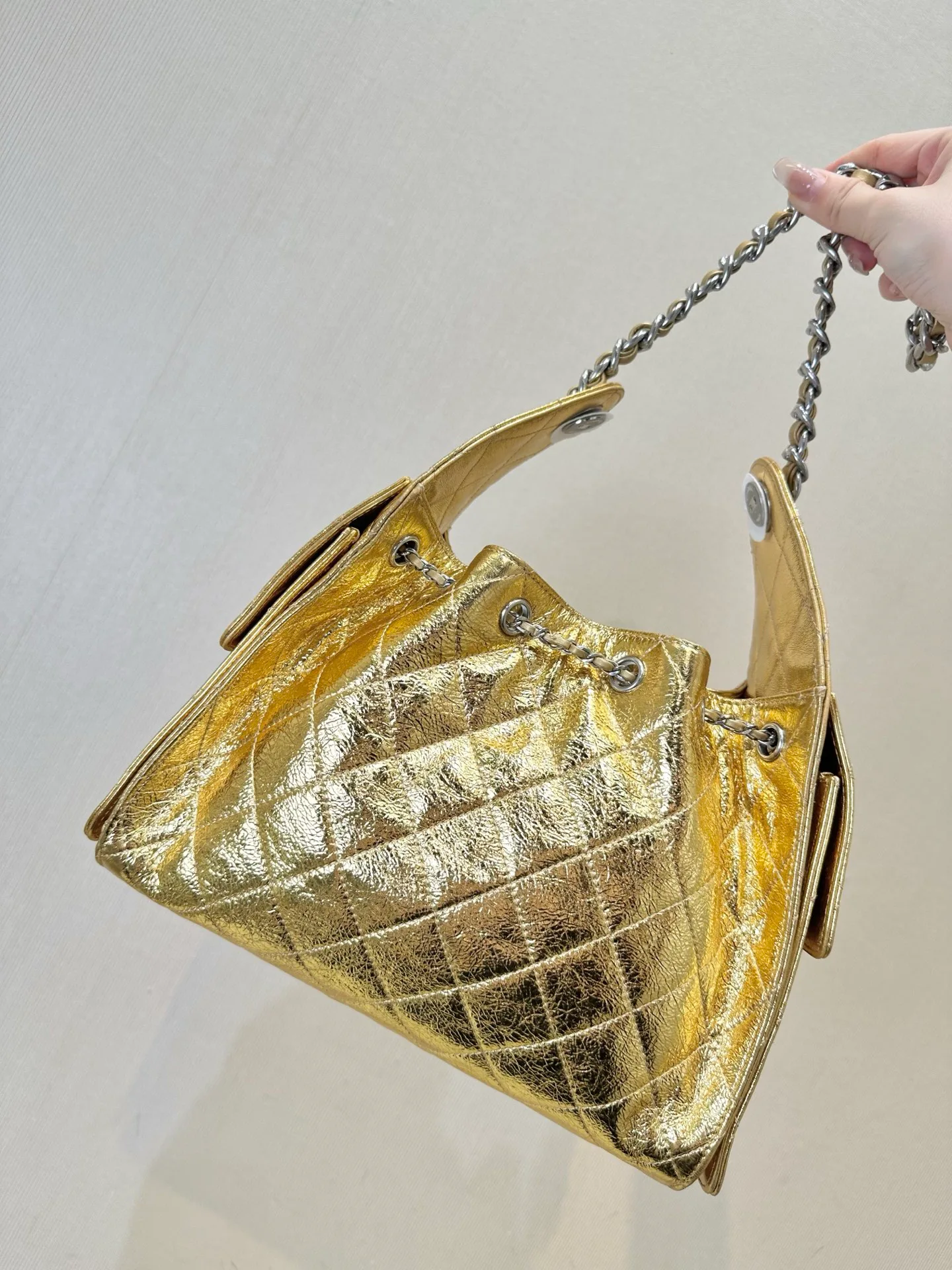 Women's Classic Handbags CHANEL 17376140