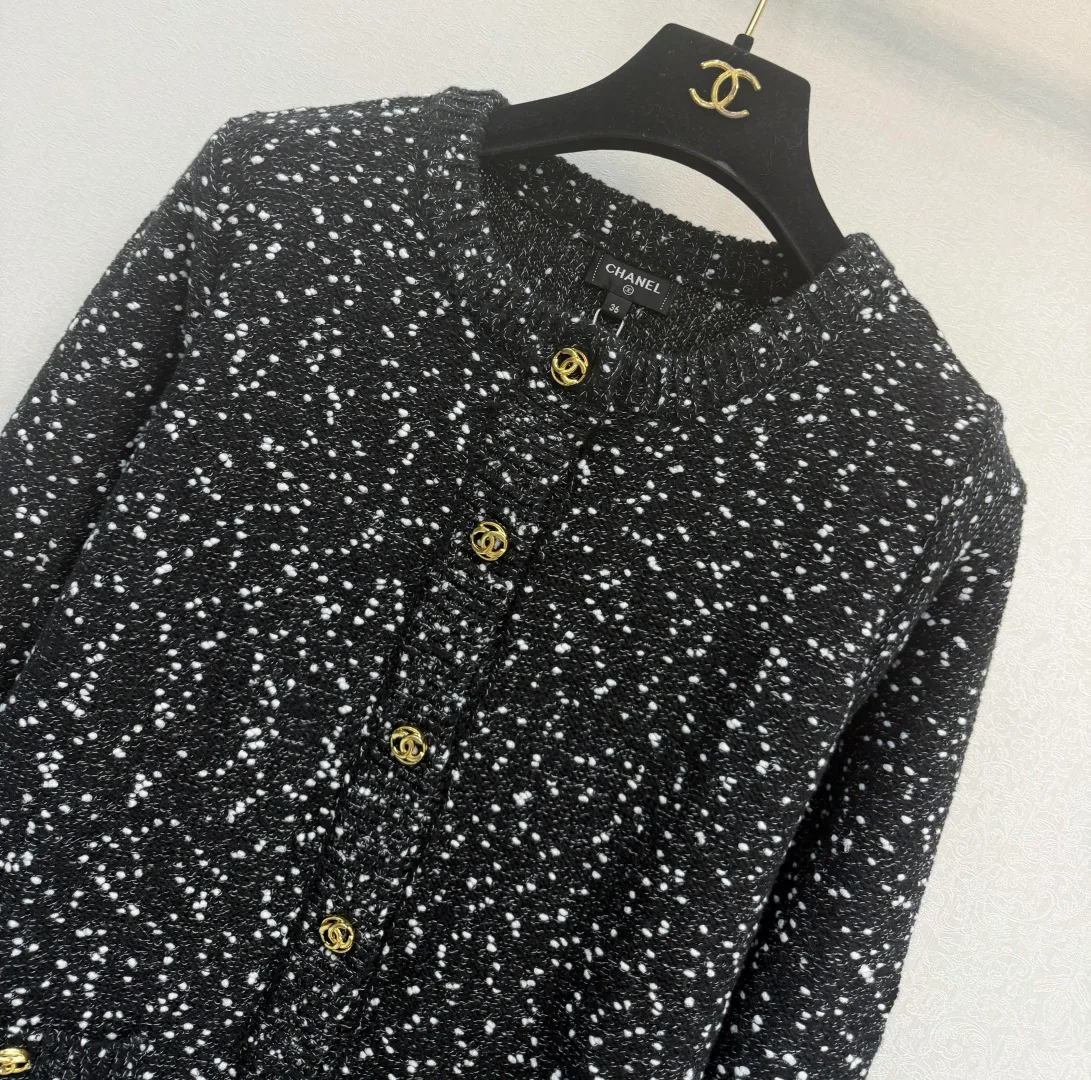 Women's Jumpers And Sweaters CHANEL 18509764