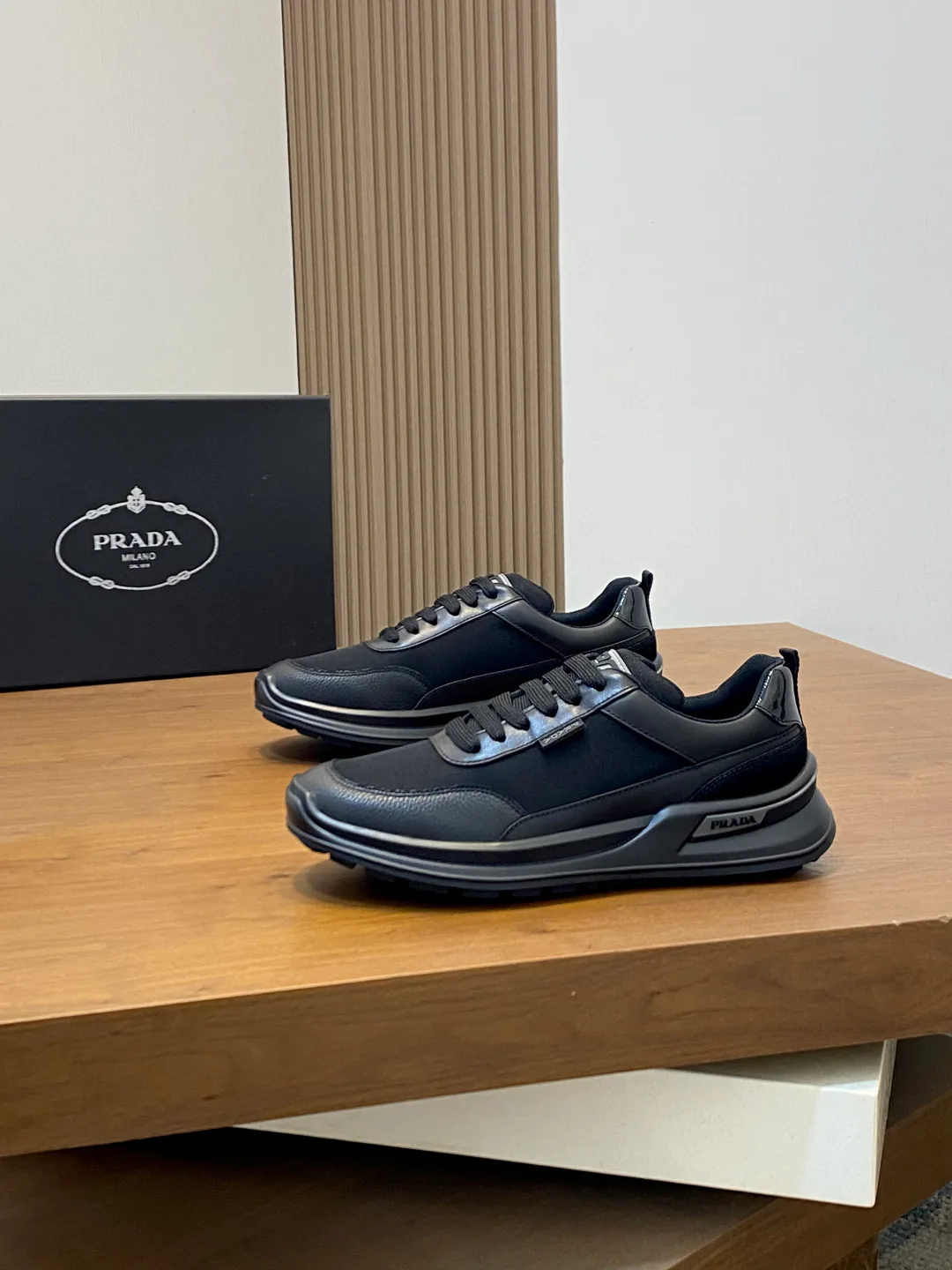 Men's Sneakers PRADA 17809331