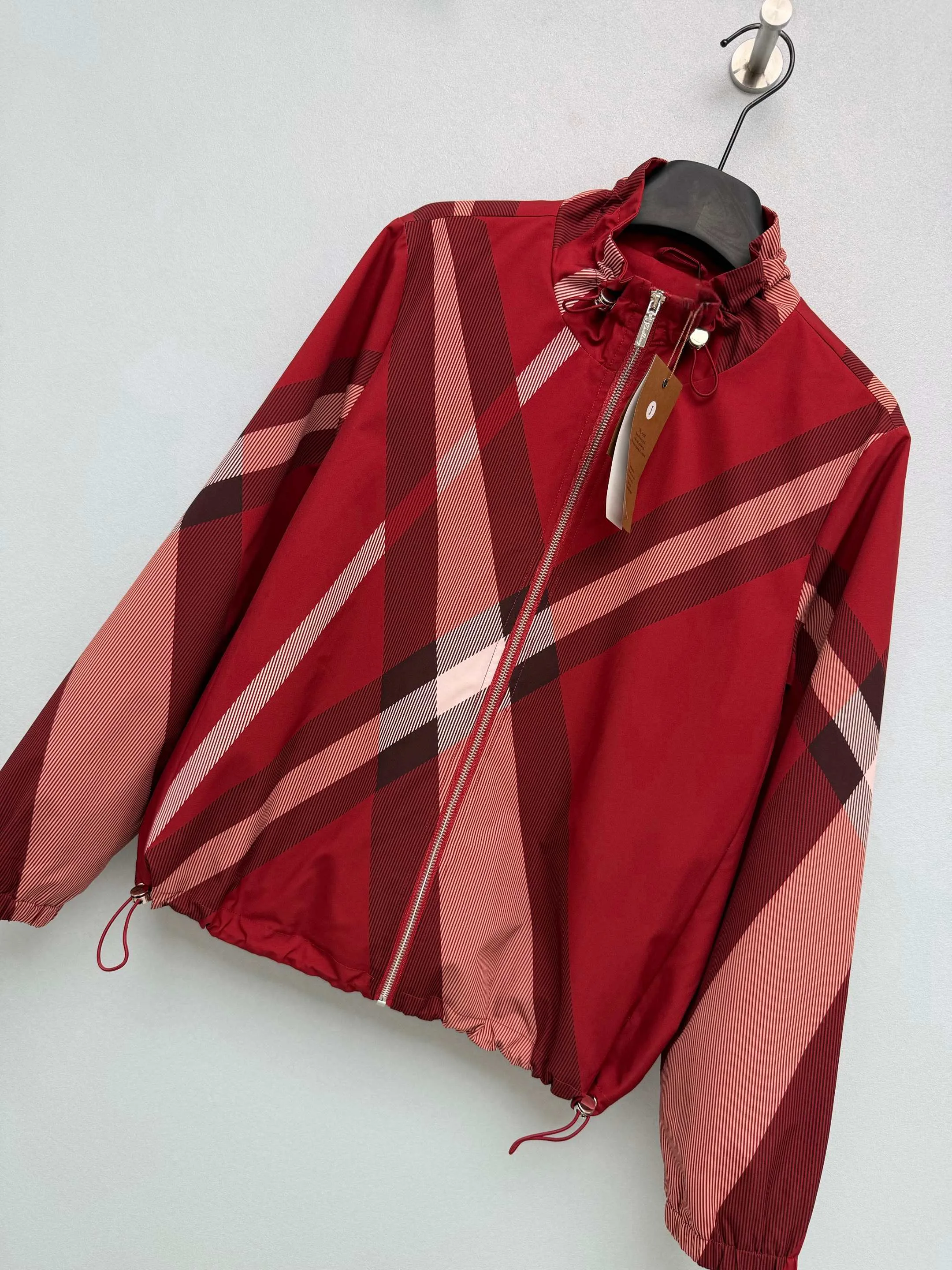 Women's Jackets And Down Jackets BURBERRY 18512947