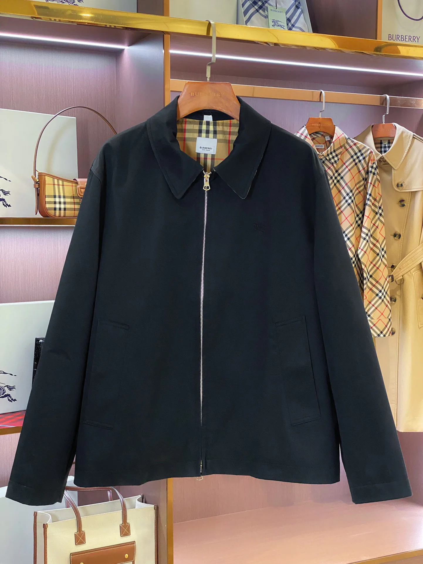 Men's Jackets And Down Jackets BURBERRY 18206406