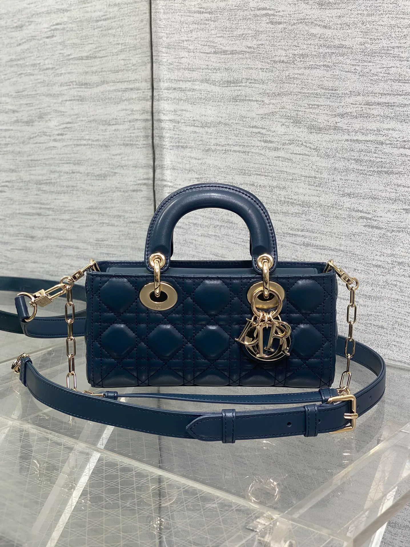 Women's Classic Handbags CHRISTIAN DIOR 17770367