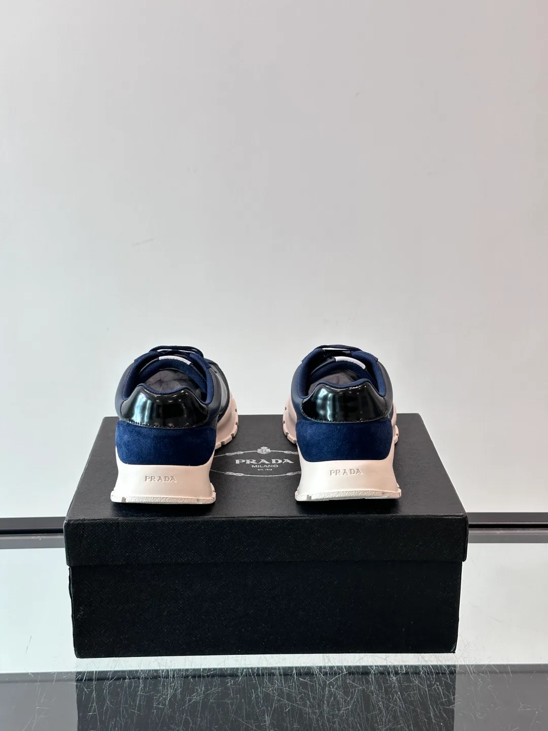 Men's Sneakers PRADA 18500609