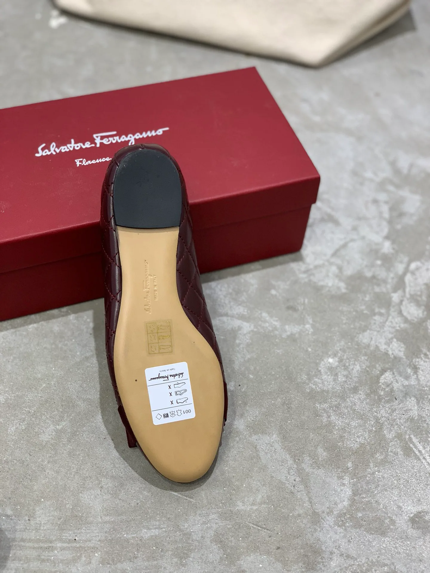 Women's Ballet Flats SALVATORE FERRAGAMO 17642576