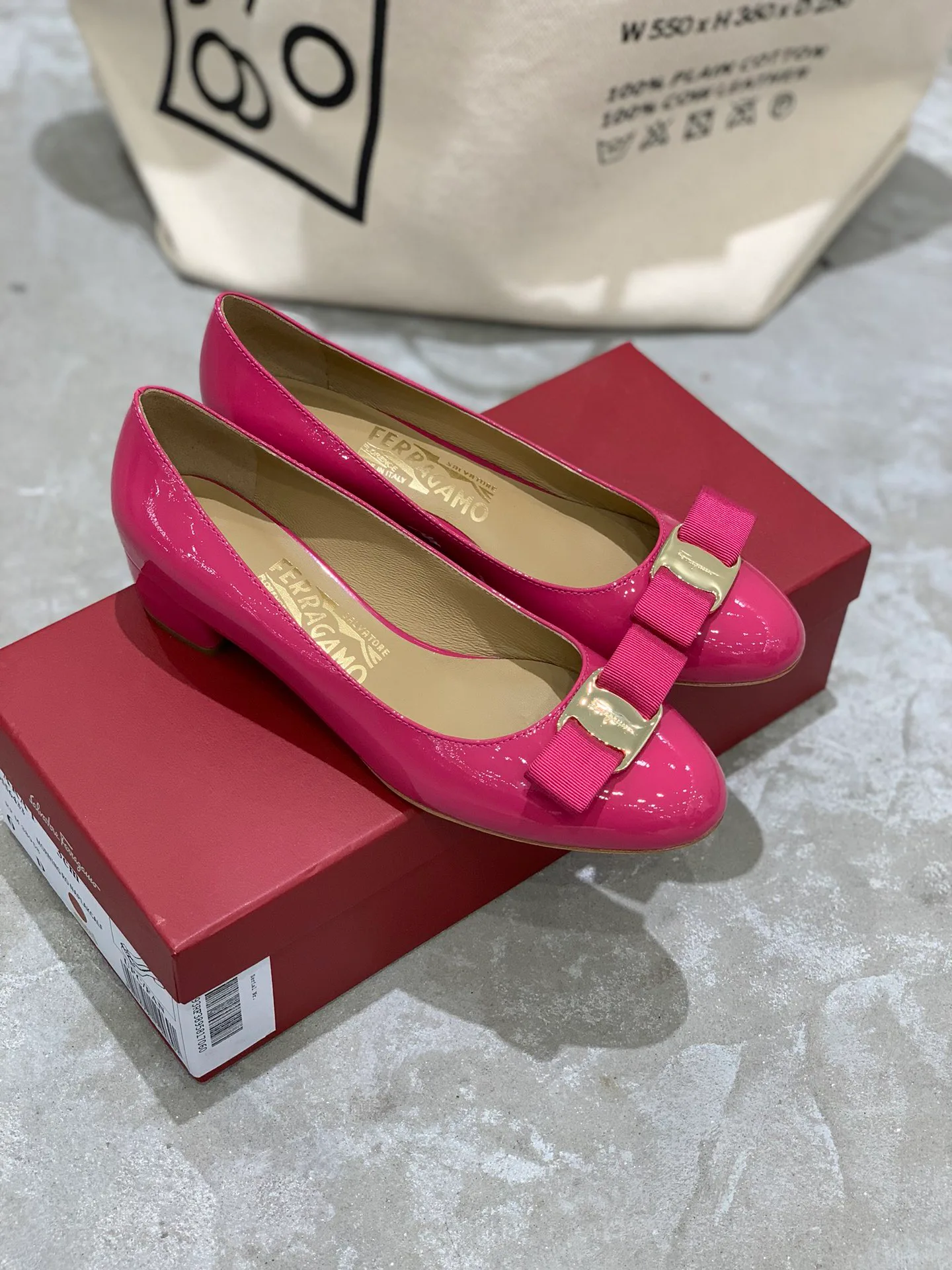 Women's Ballet Flats SALVATORE FERRAGAMO 18340666