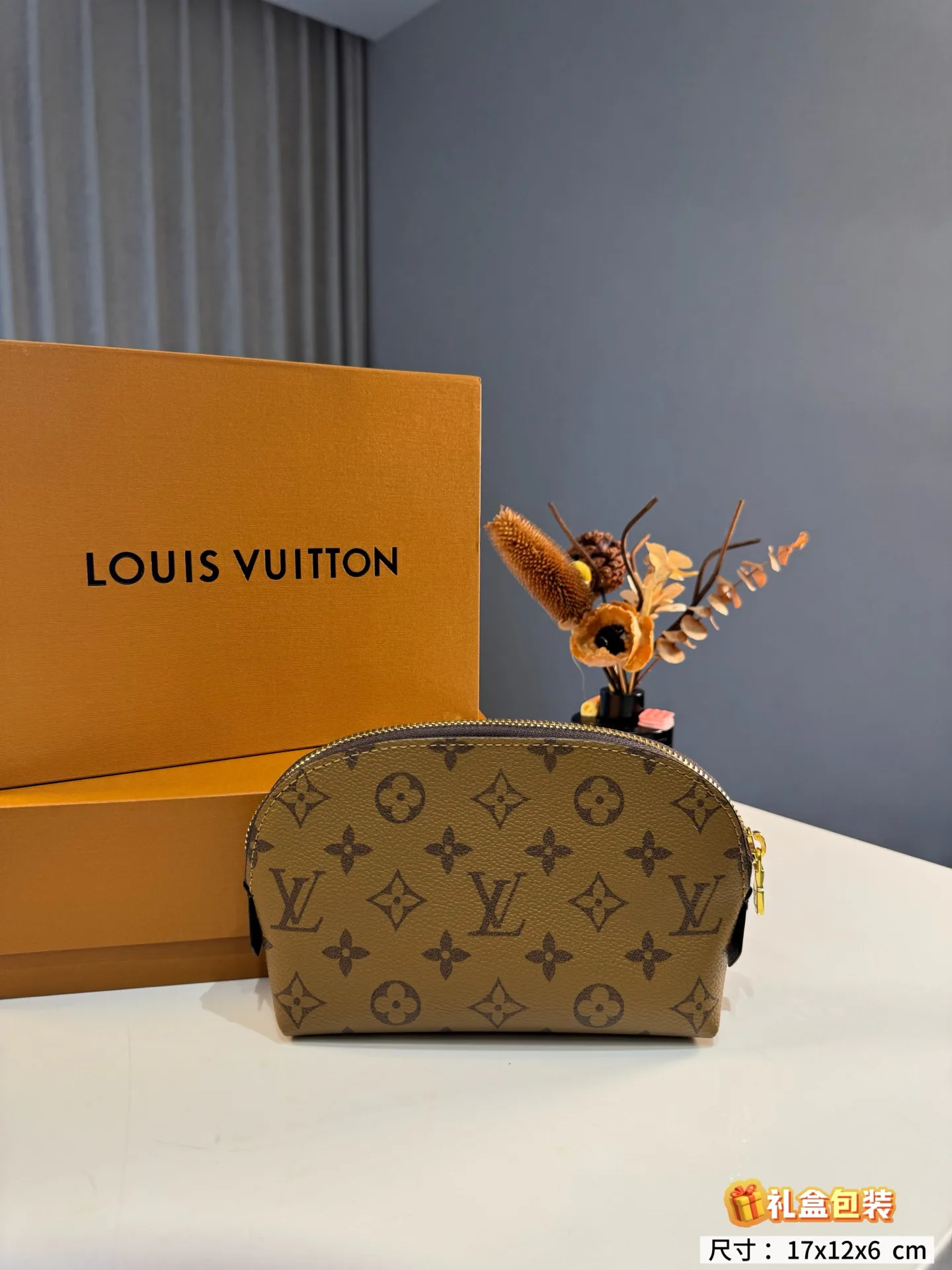 Women's Clutches LOUIS VUITTON 18013767