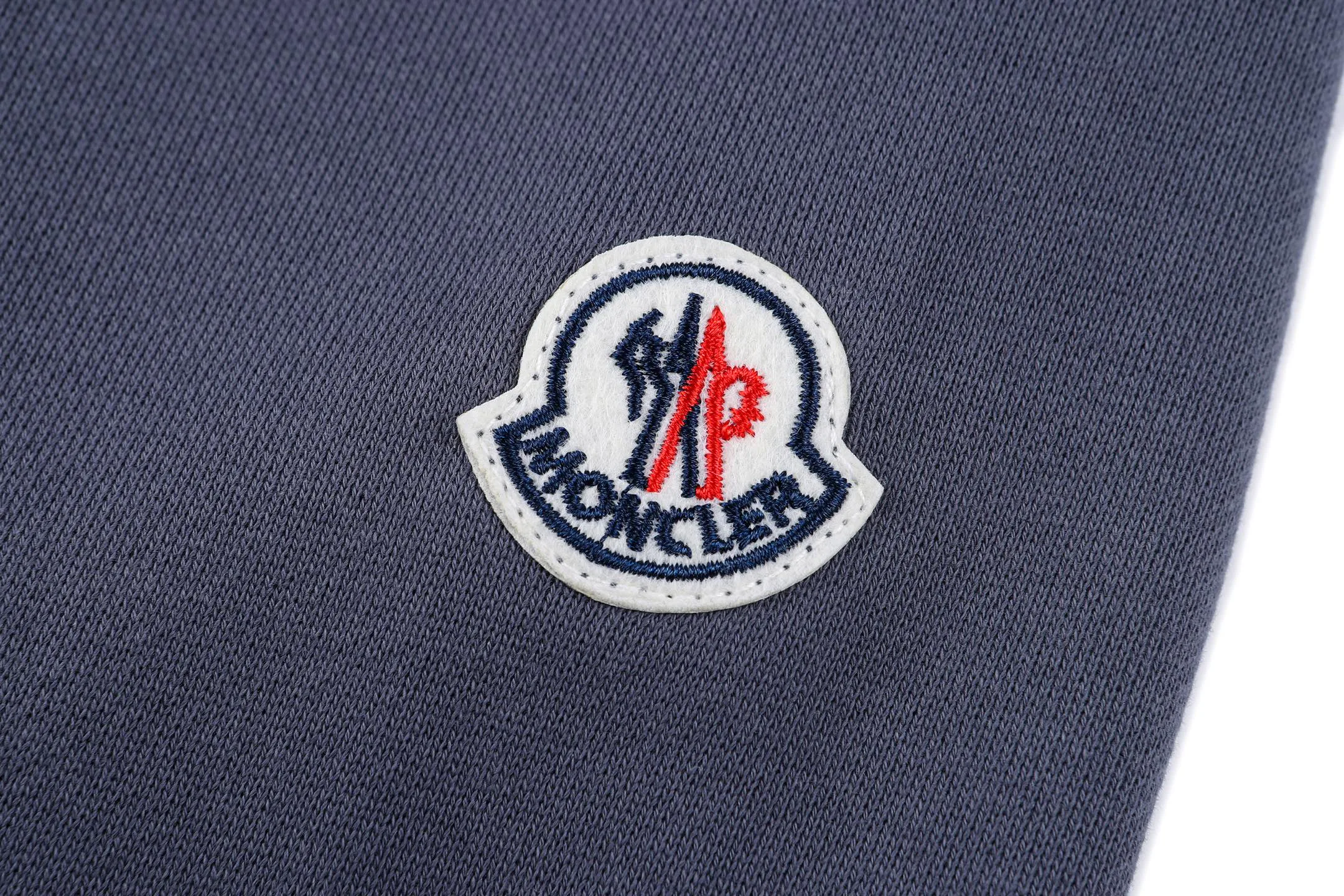 Men's Sweatshirts And Hoodies MONCLER 18073851