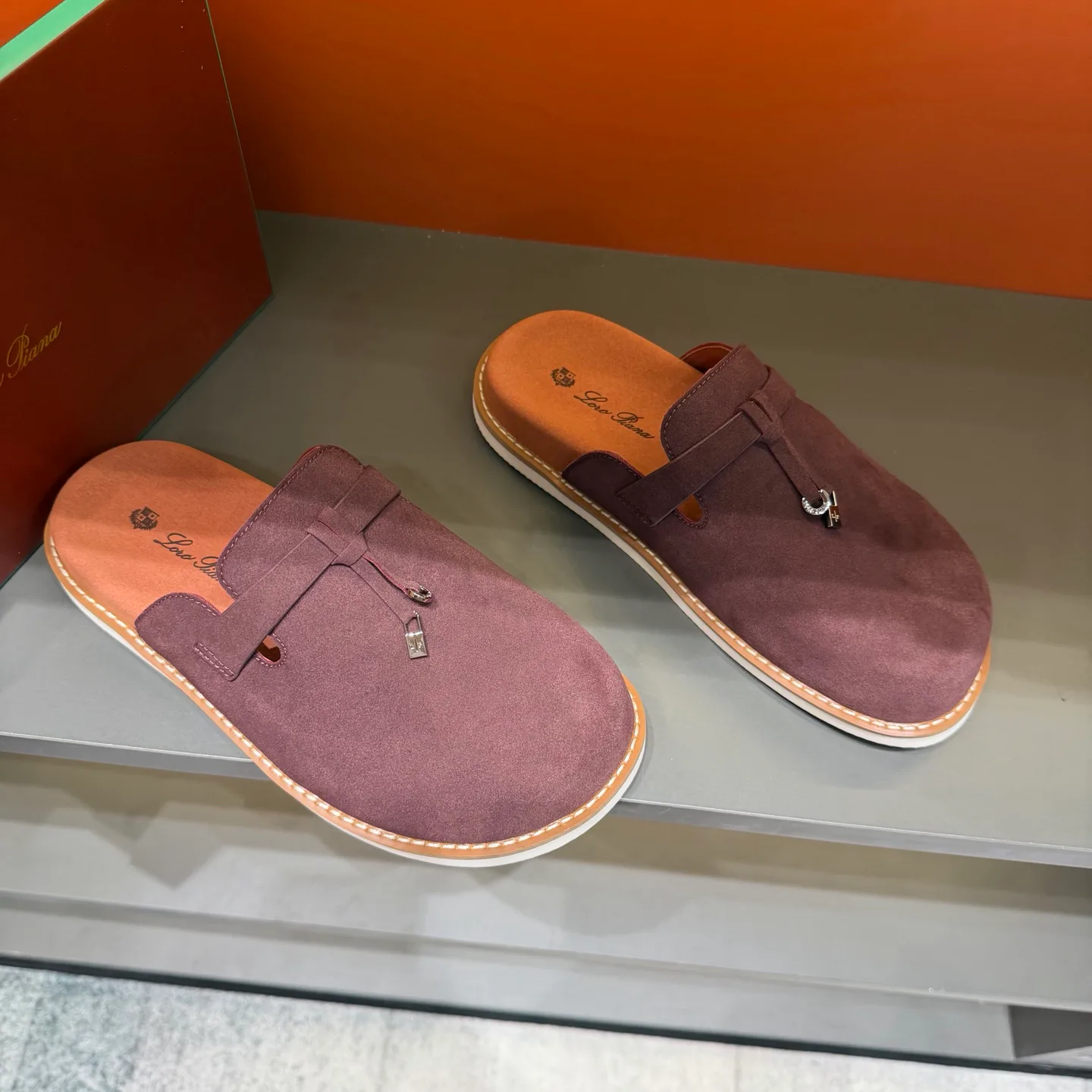 Women's Mules And Clogs LORO PIANA 18400759