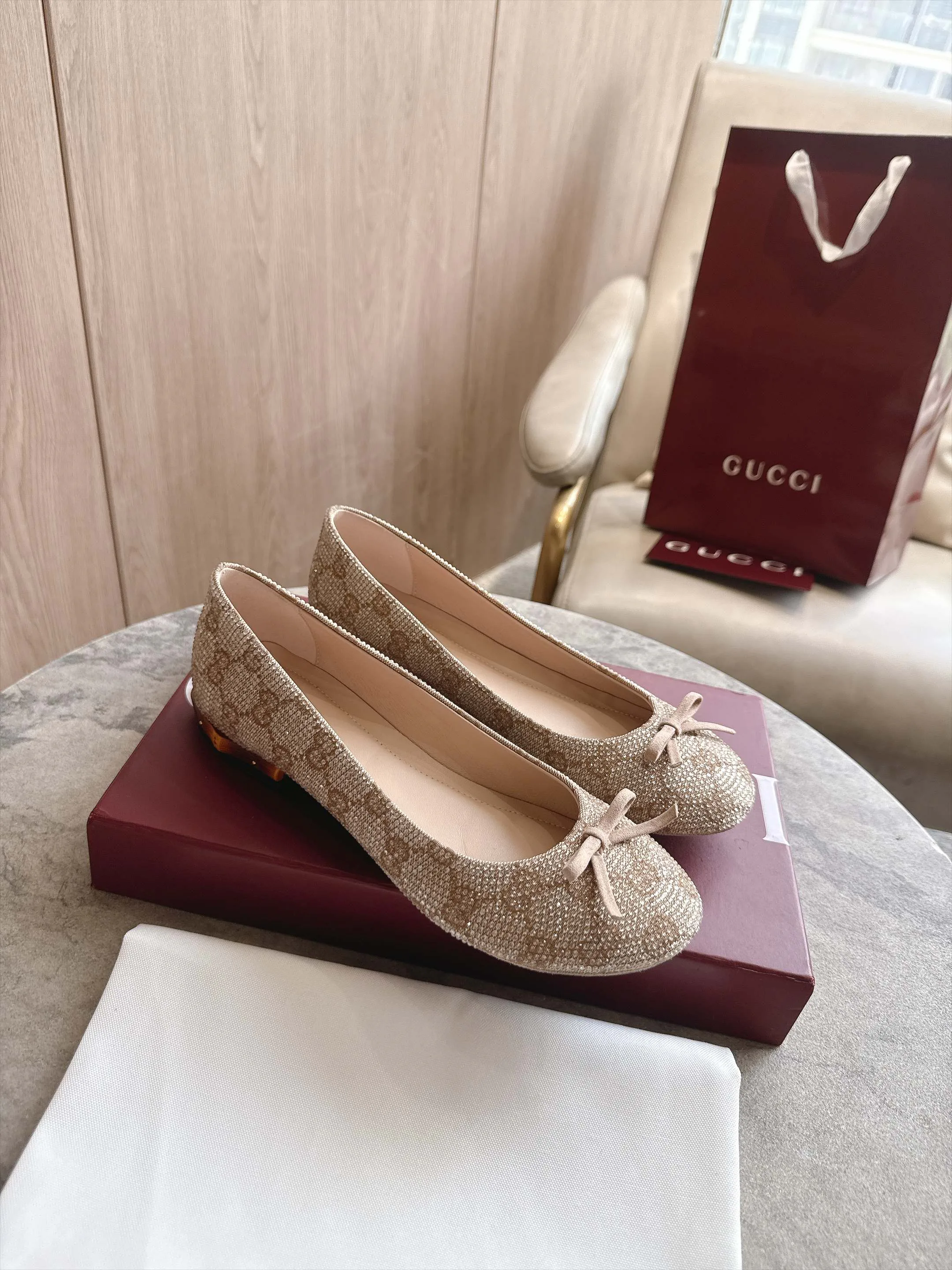 Women's Ballet Flats GUCCI 18400910