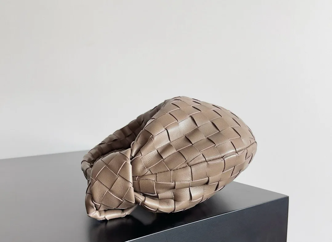 Women's Classic Handbags BOTTEGA VENETA 17489387