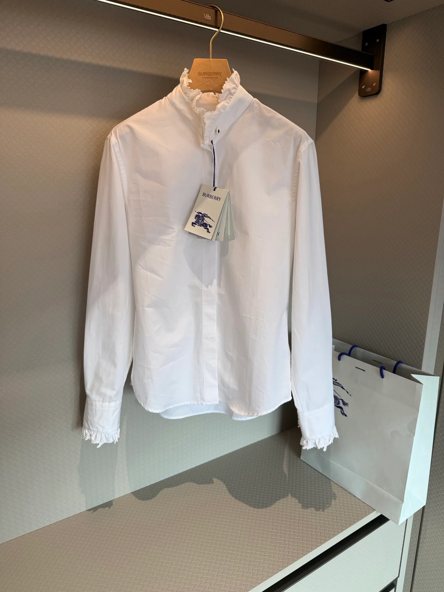 Women's Shirts BURBERRY 18391905