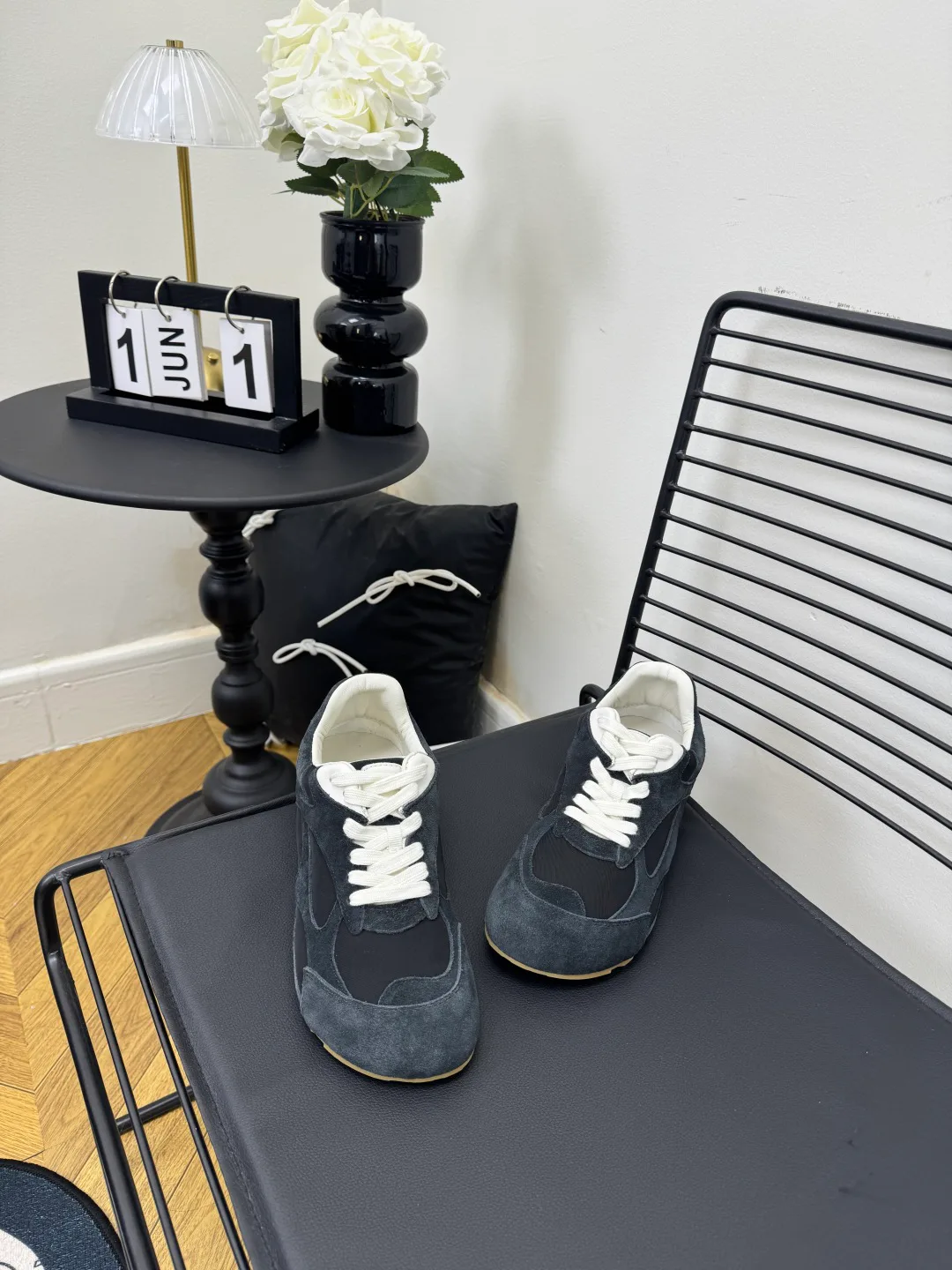 Women's Sneakers BOTTEGA VENETA 18367002