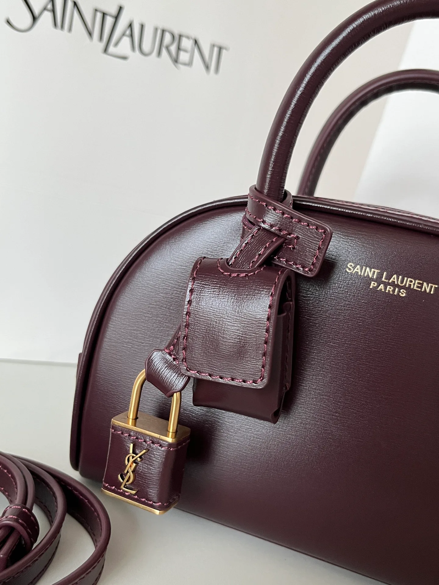 Классические Сумки Женские Saint Laurent 18610963