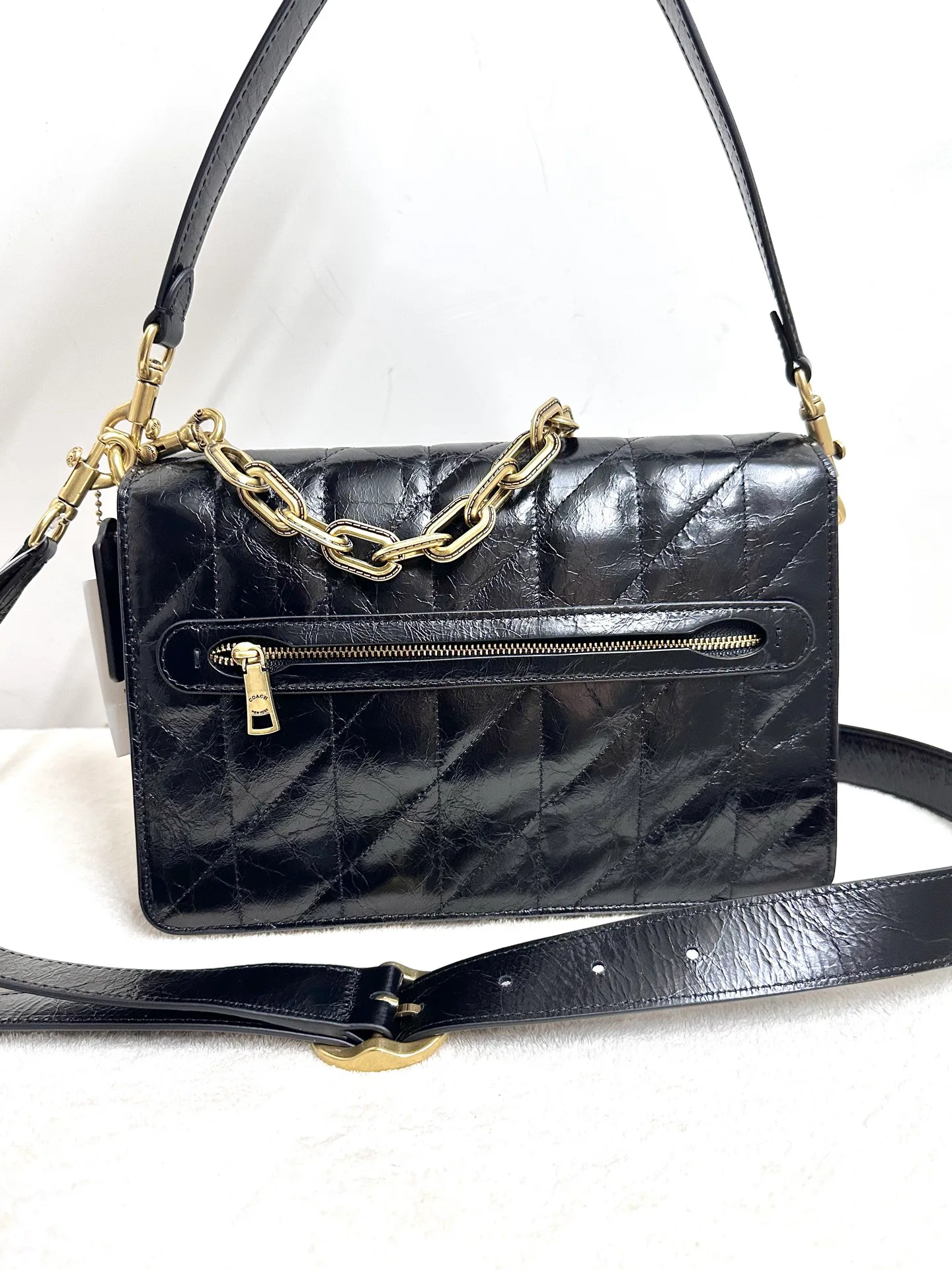Women's Classic Handbags COACH 17960960