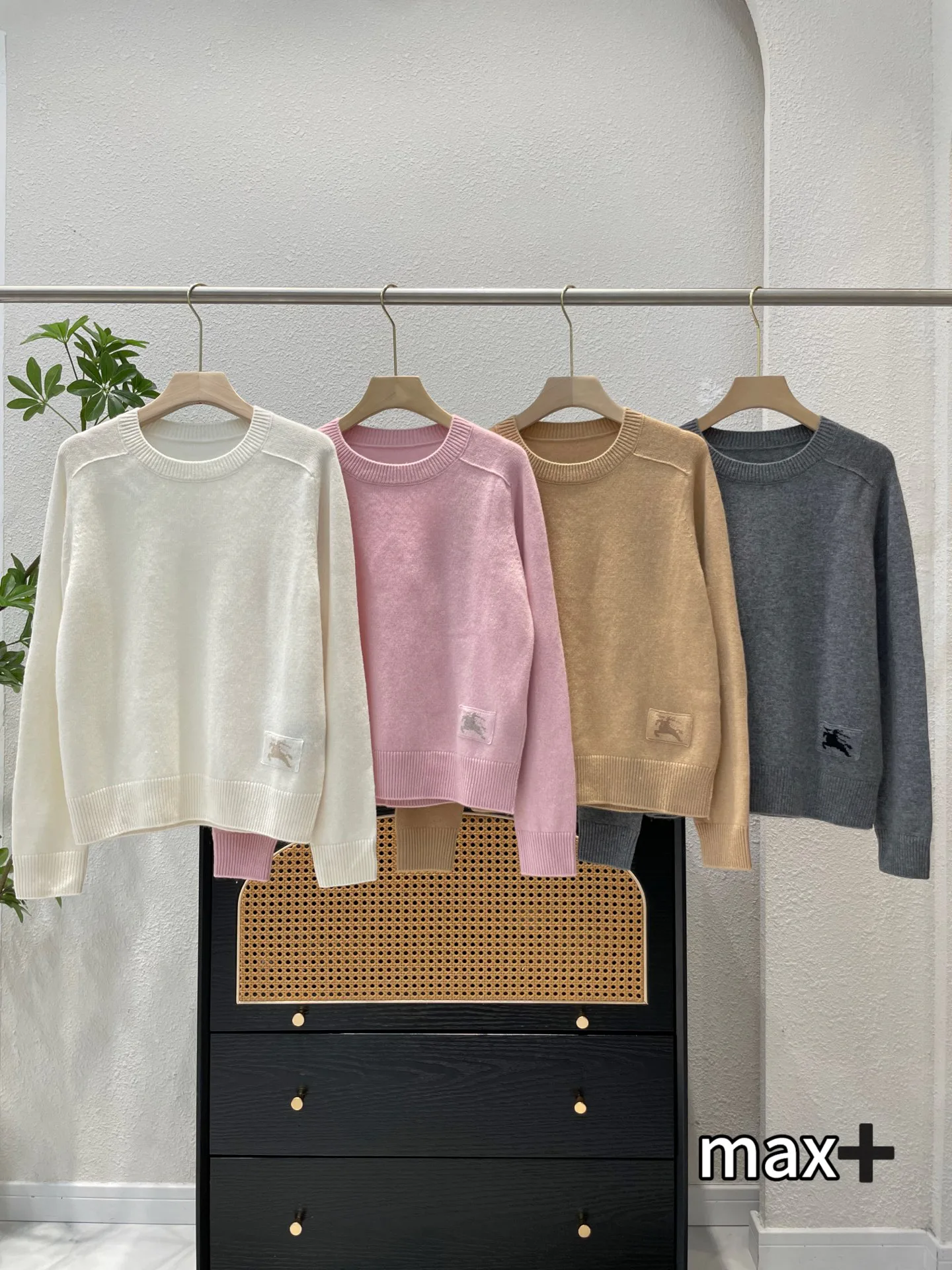 Women's Jumpers And Sweaters BURBERRY 18106682