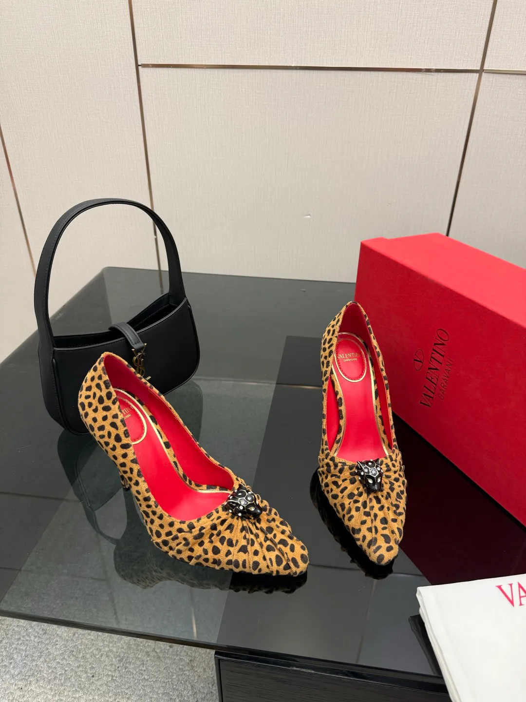 Women's Heels VALENTINO 17467435
