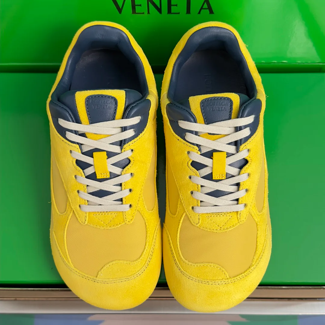 Women's Sneakers BOTTEGA VENETA 17771977