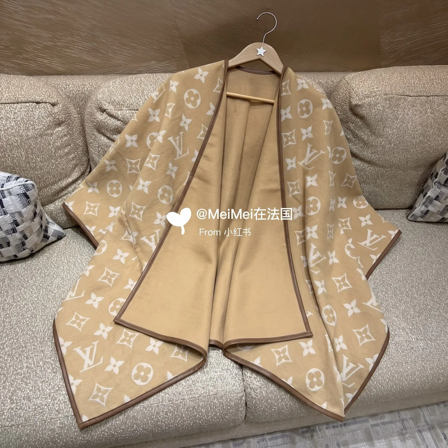 Women's Coats LOUIS VUITTON 18262611