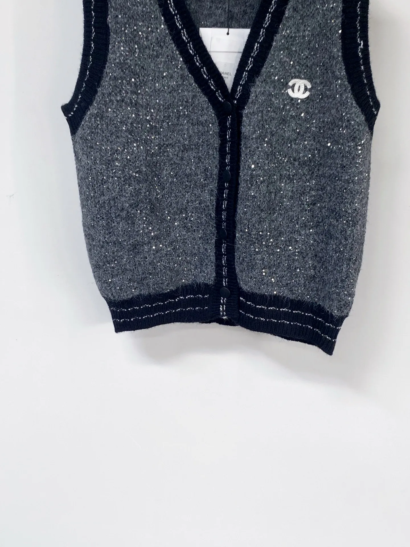 Women's Vests CHANEL 18031374