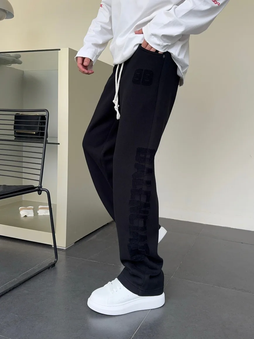 Men's Trousers BALENCIAGA 17882723