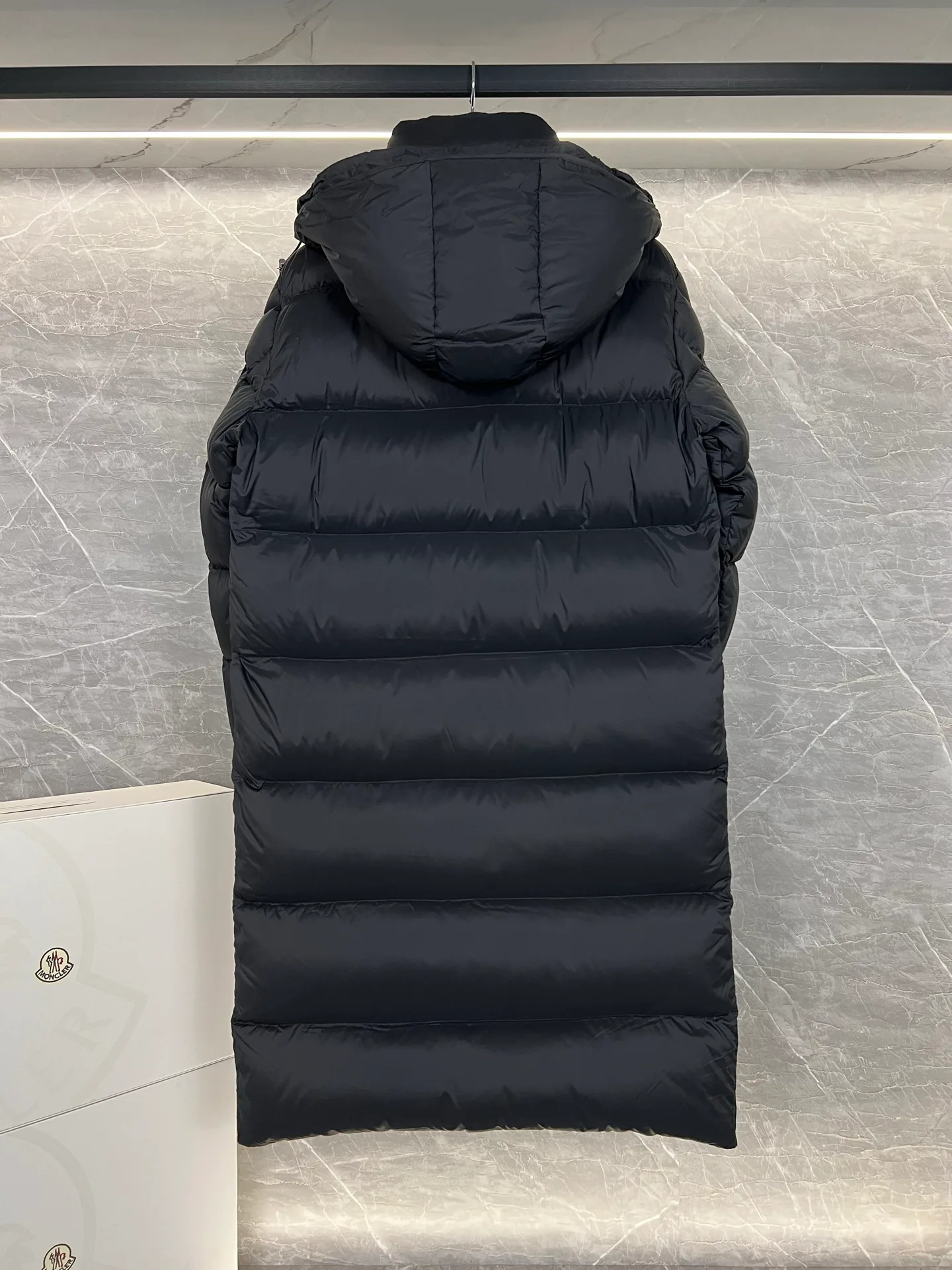 Куртки И Пуховики Мужские Moncler 18599882