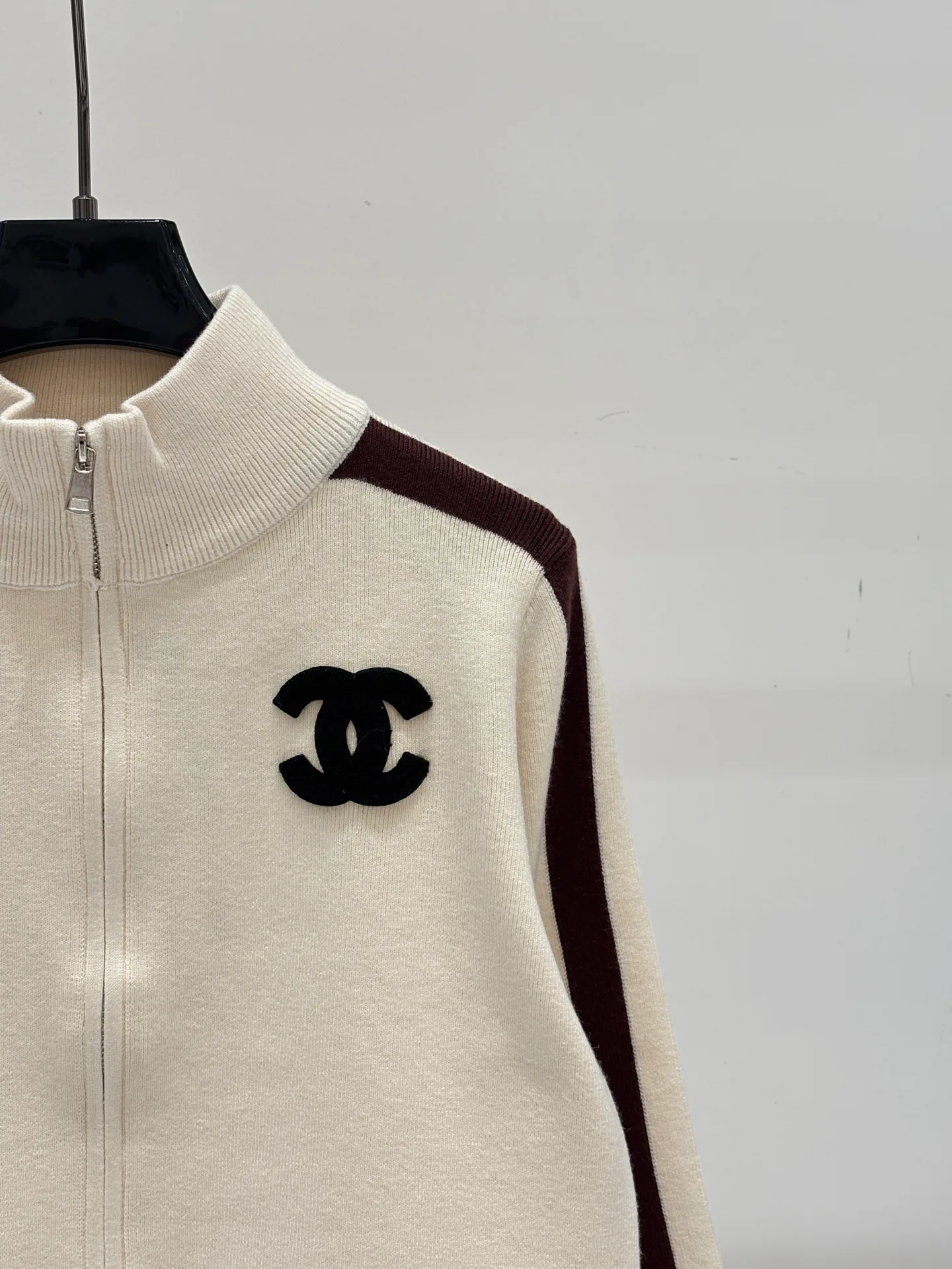 Women's Jumpers And Sweaters CHANEL 18331665