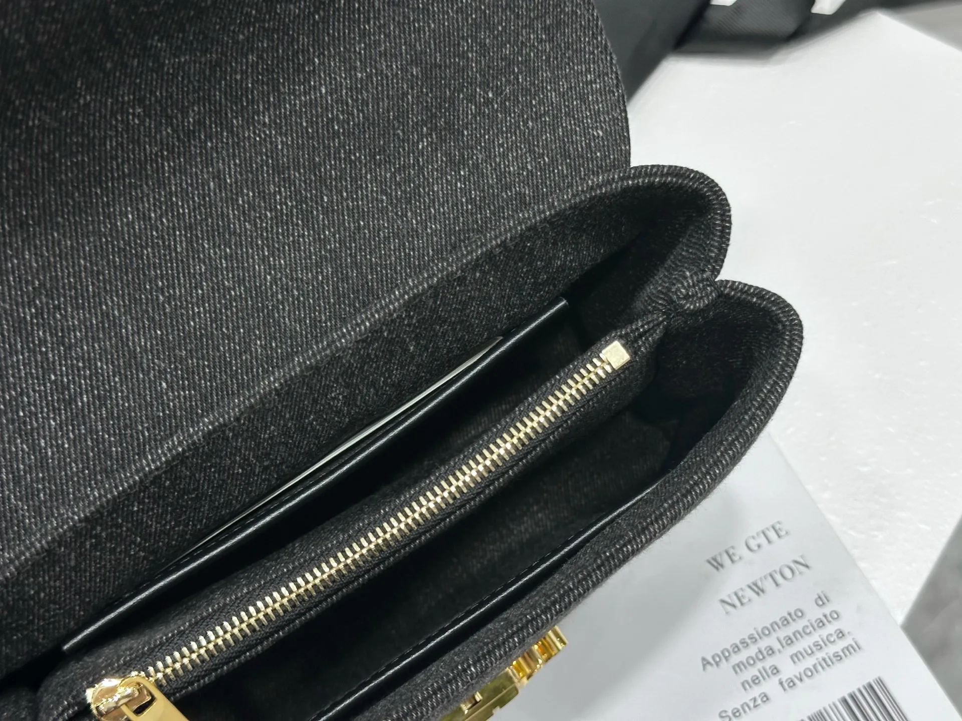 Women's Classic Handbags CELINE 17802985