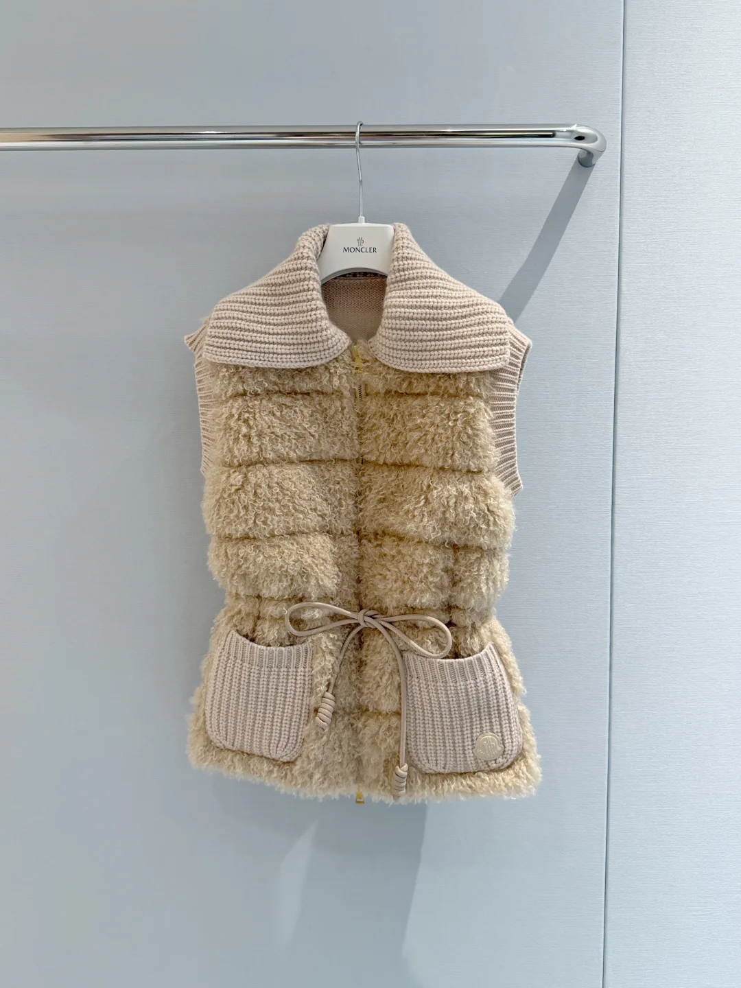 Women's Vests MONCLER 18050005