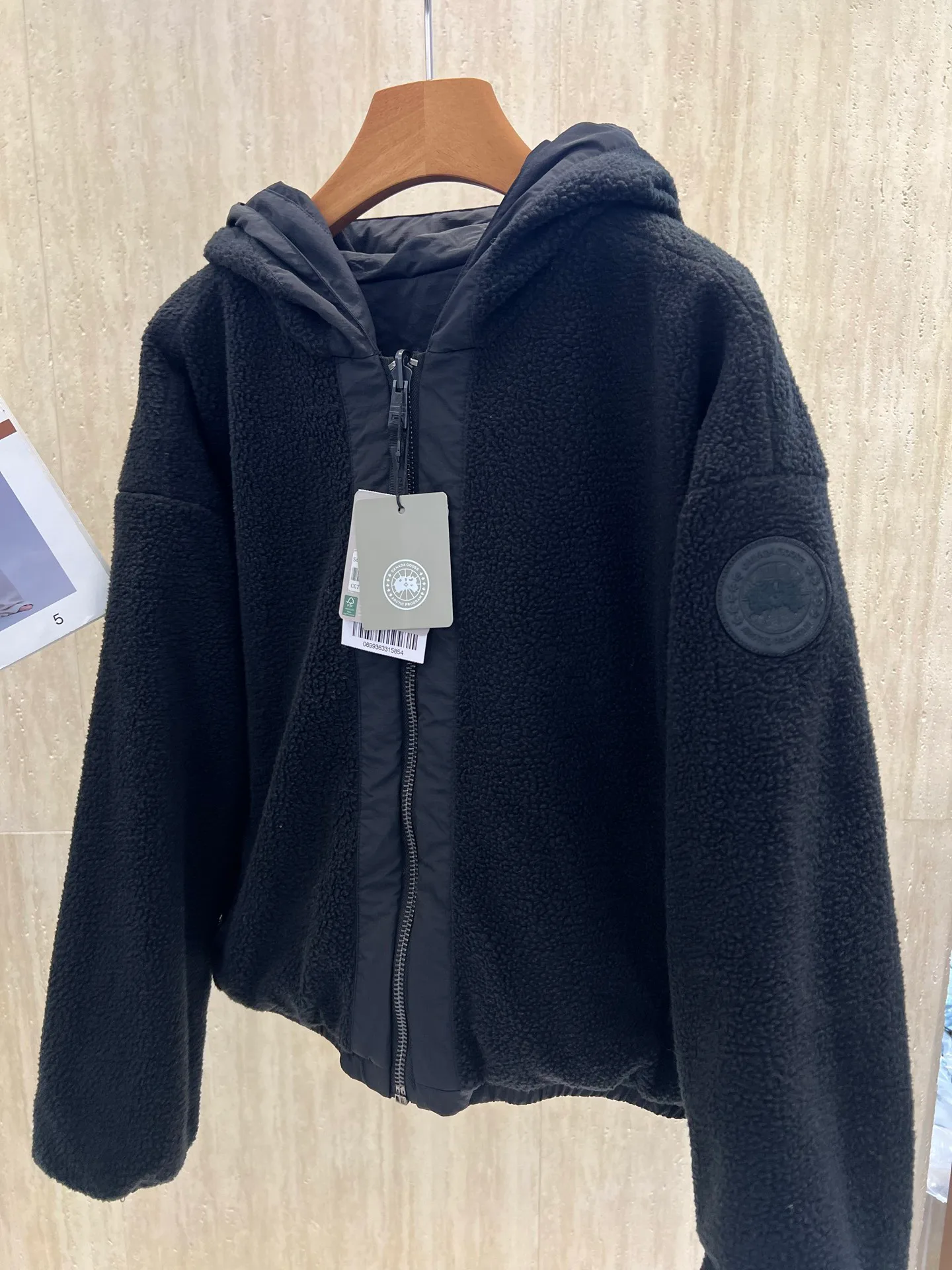 Men's Jackets And Down Jackets CANADA GOOSE 18330521