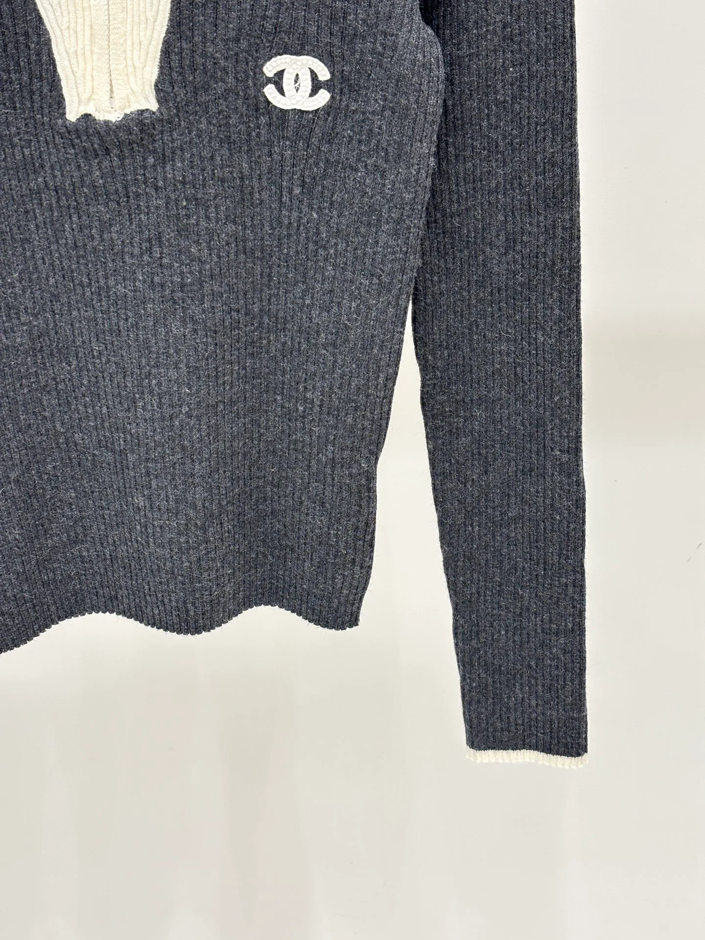 Women's Jumpers And Sweaters CHANEL 18032687