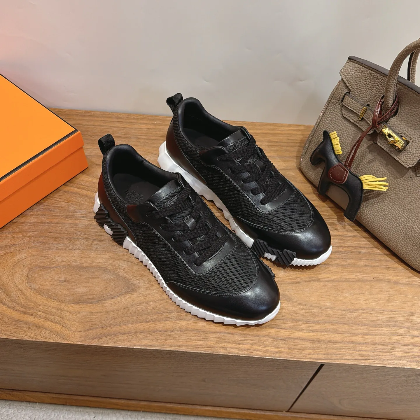 Men's Sneakers HERMES 17414487