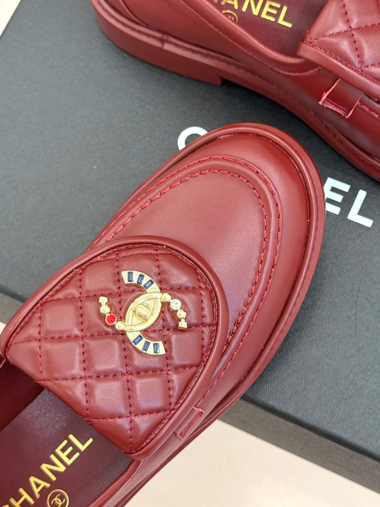 Women's Loafers And Moccasins CHANEL 17336059
