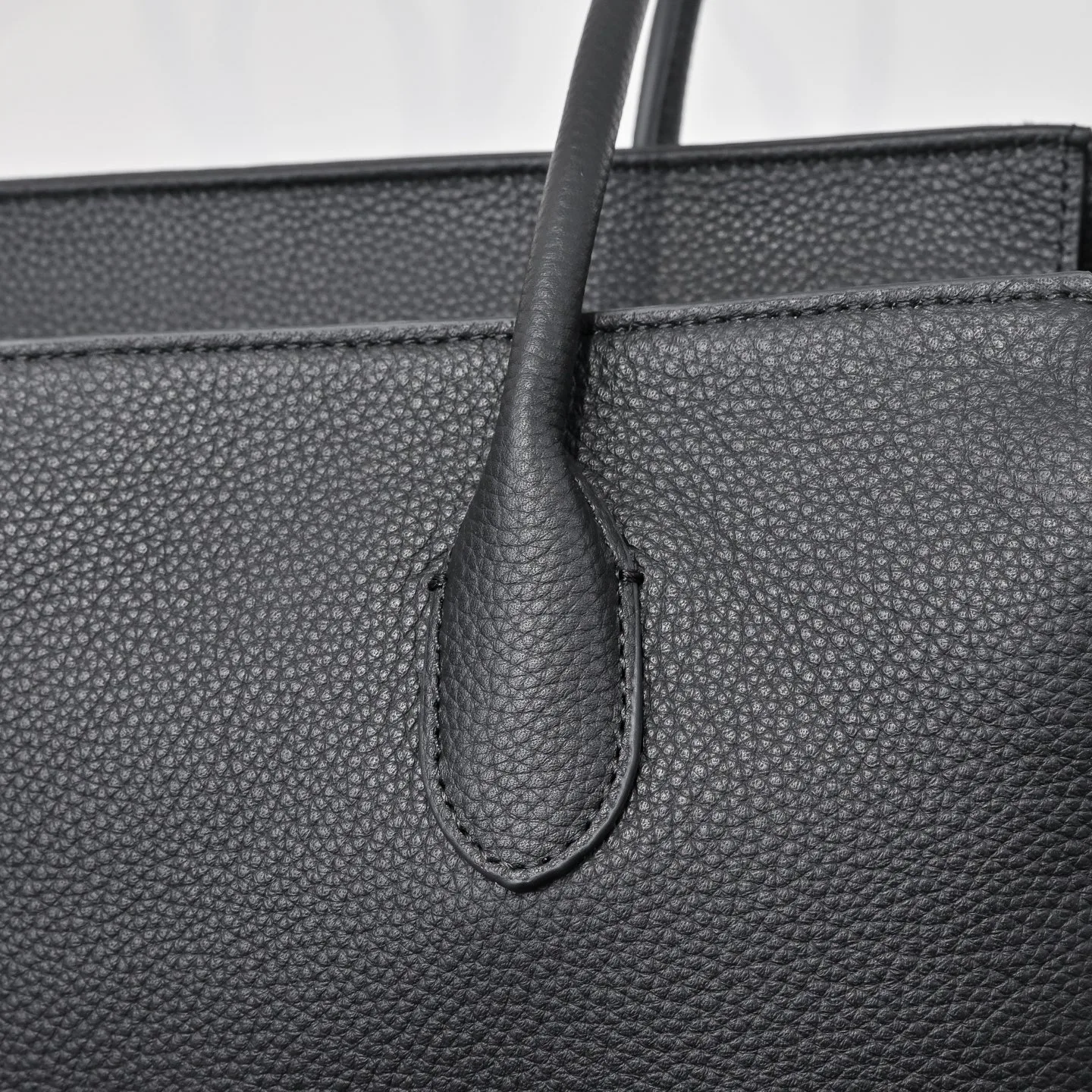 Women's Classic Handbags THE ROW 17449005