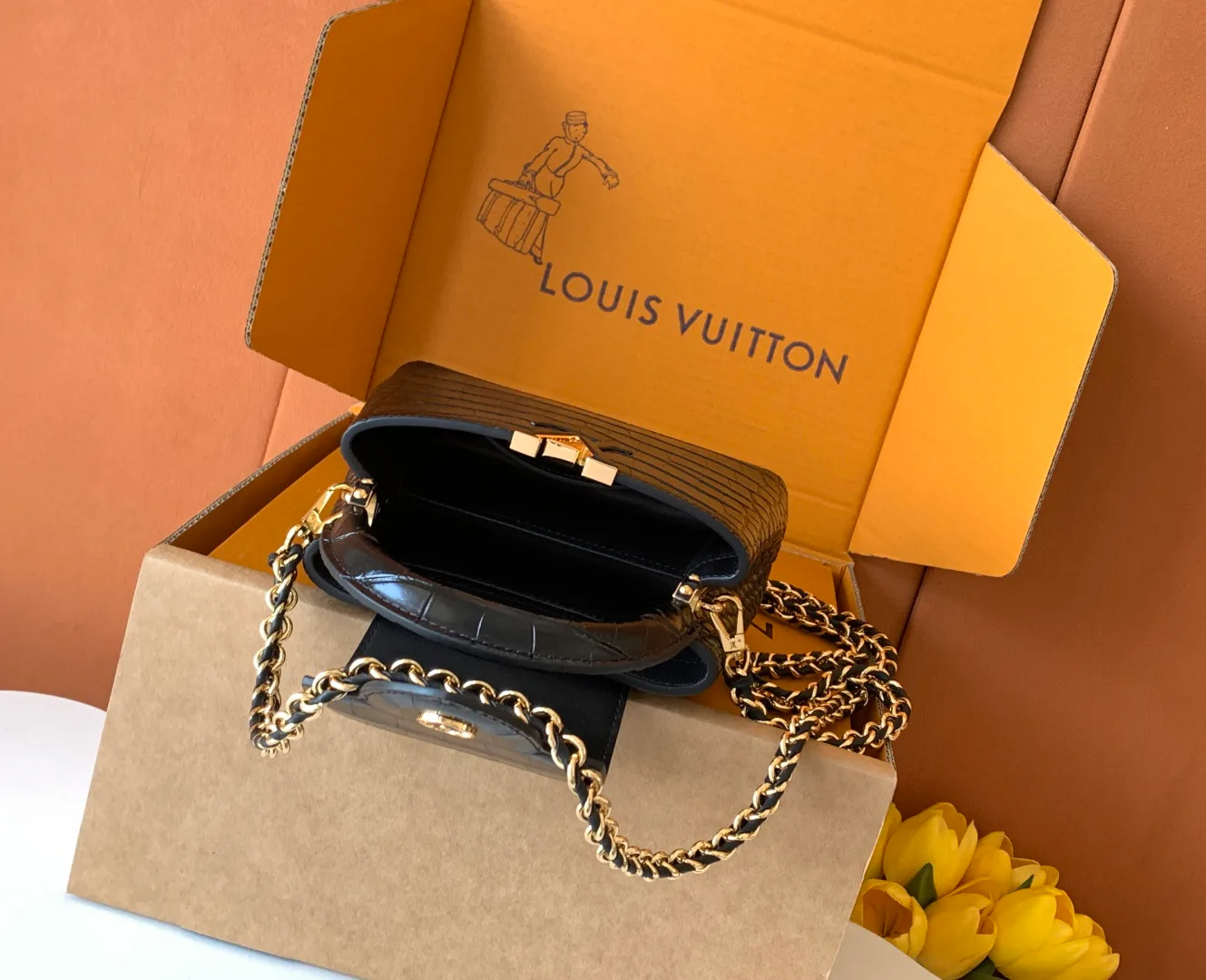 Women's Classic Handbags LOUIS VUITTON 18520936