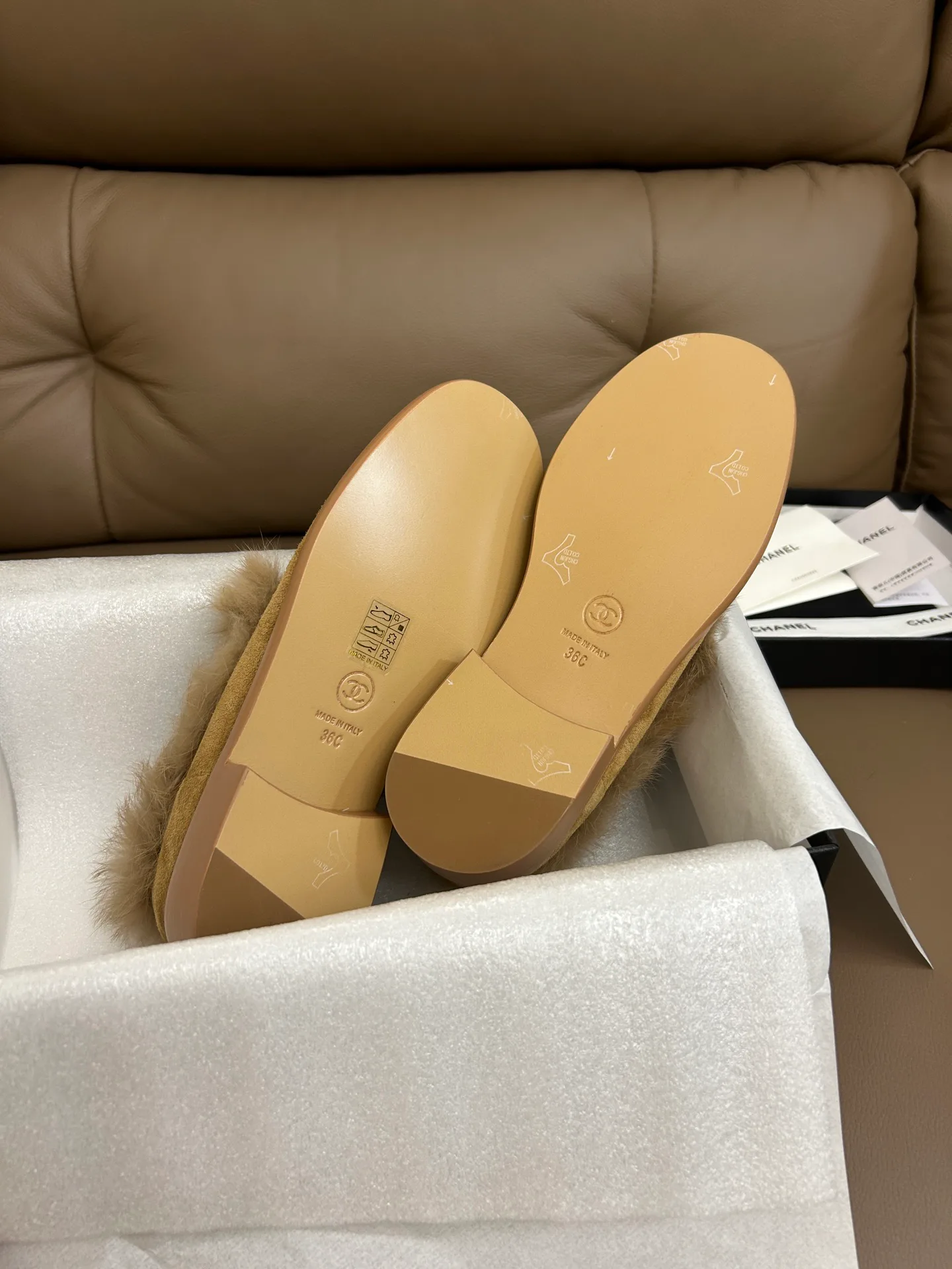 Women's Loafers And Moccasins CHANEL 17886126