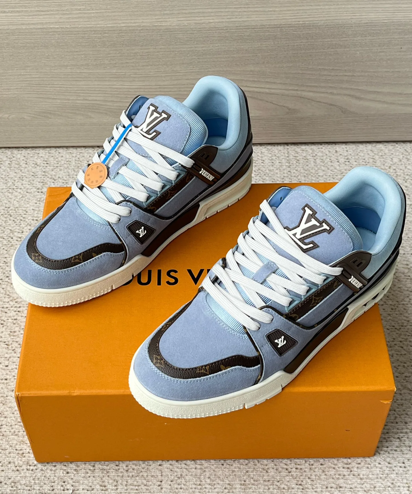 Men's Sneakers LOUIS VUITTON 17972115