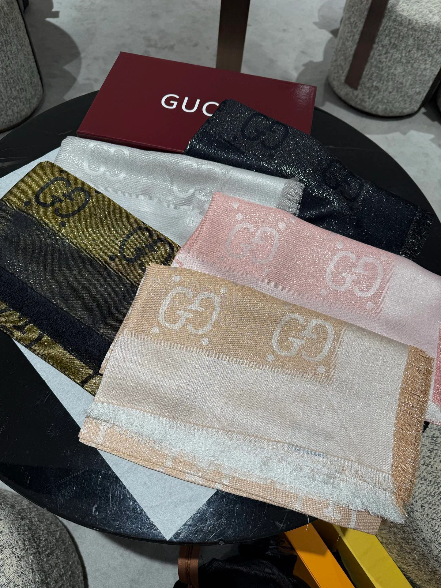 Scarves GUCCI 17810484