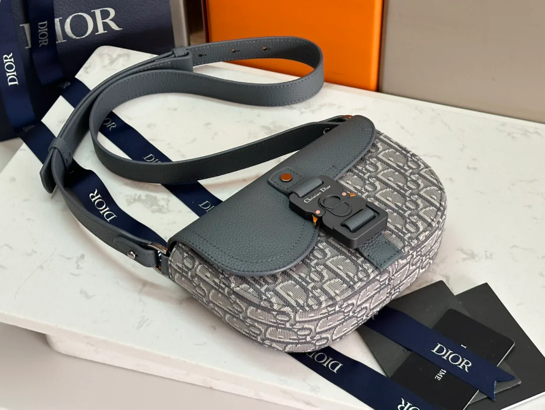 Men's Crossbody Bags CHRISTIAN DIOR 17014527